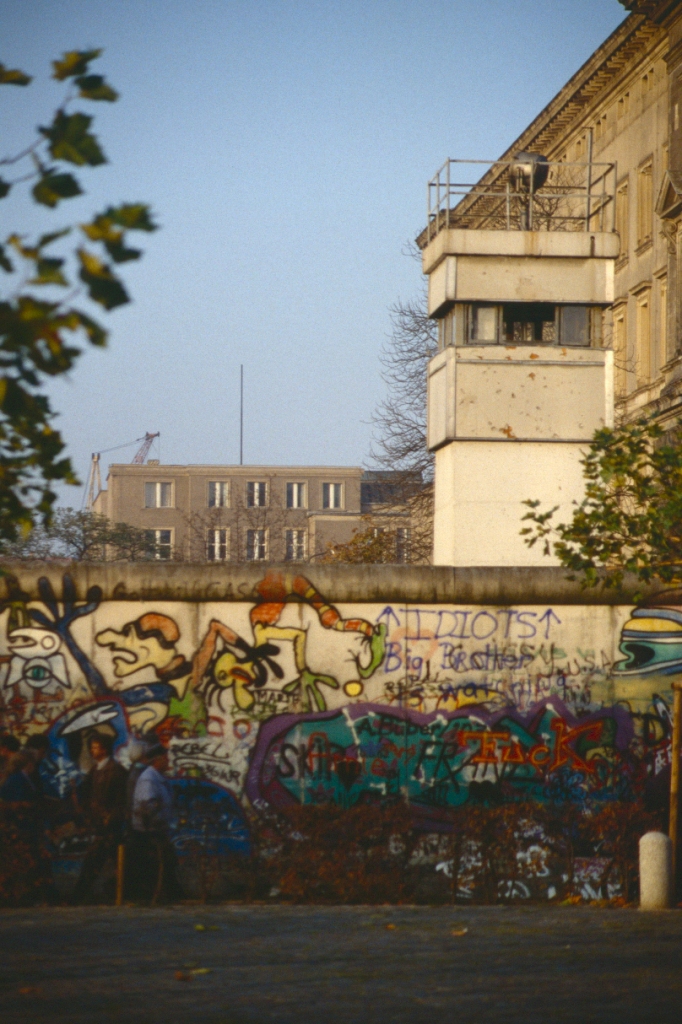 Berlin Wall, Niederkirchner Strasse, 12.11.1989